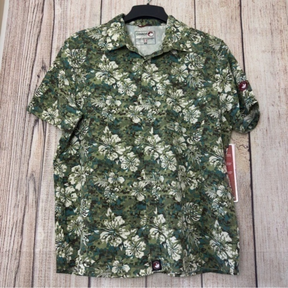 Canada Weather Gear Mens Vented Floral Camou performance shirt size Medium